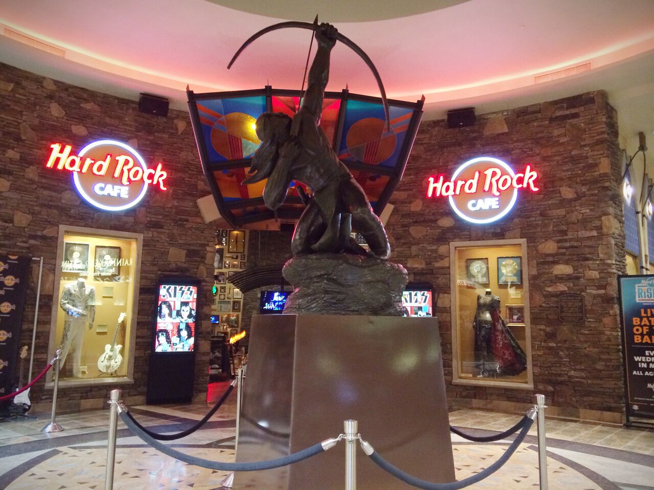 Hard Rock Cafe at Foxwoods Visit CT